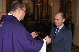 Entrega de medallas de la Cofradía de los Estudiantes. Misa de Lunes Santo. Iglesia de San Agustín. Marzo de 2018