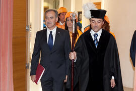 Investidura como Doctor "Honoris Causa" de Miguel Delibes de Castro por la Facultad de Ciencias de la Universidad de Málaga. Rectorado. Junio de 2014