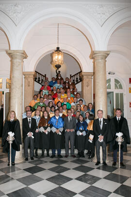 Foto de grupo momentos previos a la Estación de Penitencia de la Hermandad de los Estudiantes. Málaga. Marzo de 2018