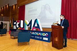Miguel Ángel González Campos presenta "Dialogando" con Towanda Rebels. Facultad de Derecho. Octubre de 2020