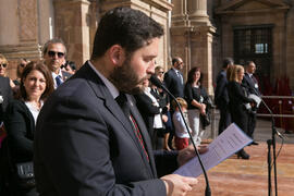 Acto de la Hermandad de los Estudiantes en la Catedral. Plaza del Obispo, Málaga. Abril de 2019