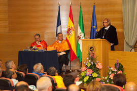 Investidura como Doctor "Honoris Causa" de D. Juan Ramón Cuadrado Roura por la Universidad de Málaga. Rectorado. Junio de 2009