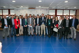 Foto de grupo. Inauguración de las Jornadas de Puertas Abiertas de la Universidad de Málaga. Complejo Polideportivo Universitario. Abril de 2018