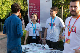 Stand "Puente con Corea". Welcome to UMA. Bienvenida a los alumnos de intercambio internacional de la Universidad de Málaga. Jardín botánico. Octubre de 2017