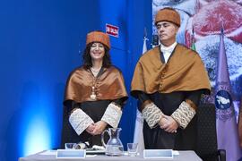 Juan Manuel Romero y Andrea Goldsmith en su investidura como doctora "Honoris Causa" por la Escuela Técnica Superior de Ingeniería de Telecomunicación de la Universidad de Málaga. Paraninfo. Octubre de 2024
