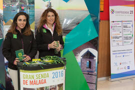 Estand de Gran Senda de Málaga. Seminario "Emprende 21". Facultad de Ciencias Económicas y Empresariales. Noviembre de 2016