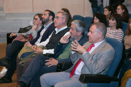 Antonio Flores y Diego Vera asisten a la conferencia "Dialogando", con Pere Estupinyà. Facultad de Ciencias. Octubre de 2018