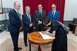Recibimiento de autoridades y firma. Apertura del Curso Académico 2019-2020 de la Escuela Técnica Superior de Arquitectura de la Universidad de Málaga. Teatro Cervantes. Octubre de 2019