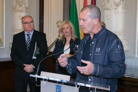 Antonio Banderas. Entrega de los II Premios de Investigación de la Cátedra de Estudios Cofrades. Ayuntamiento de Málaga. Marzo de 2018