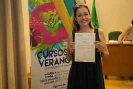 Entrega de diplomas. Clausura del curso "La integración social, reto actual de los Servicios Sociales". Cursos de Verano de la Universidad de Málaga. Vélez Málaga. Julio de 2018