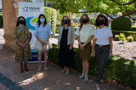 Foto de grupo. "Dialogando" con Theresa Zabell. Jardín Botánico de la Universidad de Málaga. Mayo de 2021