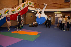 Actividad de baile. Jornadas de Puertas Abiertas de la Universidad de Málaga. Complejo Polideportivo Universitario. Abril de 2015
