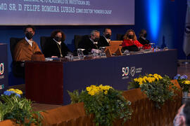 Mesa presidencial. Investidura de Felipe Romera como Doctor "Honoris Causa" por la por la Escuela Técnica Superior de Ingeniería de Telecomunicación de la Universidad de Málaga. Paraninfo. Marzo de 2022