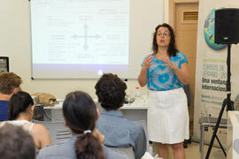 Cursos de verano 2012 de la Universidad de Málaga. El reto de la transculturalidad en las relaciones con Asia Oriental. Marbella. Julio de 2012