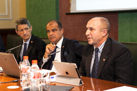 José Manuel Domínguez, Daniel Pastor Vega y Eugenio José Luque en la IV Jornada del Foro Málaga Viva. Sede de Unicaja. Abril 2015
