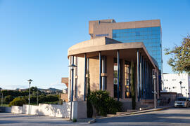 Edificio del Instituto de Investigación y Biblioteca de I+D. Campus de Teatinos. Diciembre de 2020