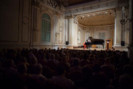 Concierto de Paula Coronas en homenaje a la Facultad de Económicas. Teatro María Cristina. Mayo de 2015