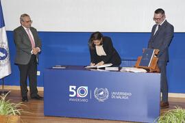 Toma de posesión de María Teresa Sánchez Compaña como profesora titular del Área de Didáctica de la Matemática de la Universidad de Málaga. Toma de posesión de nuevos catedráticos y profesores titulares de la Universidad de Málaga. Paraninfo. Noviembre de 2023