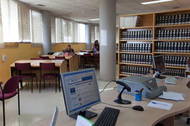 Biblioteca de Ciencias de la Comunicación. Campus de Teatinos. Abril de 2013