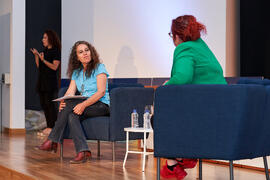 "Dialogando" con Clara Grima. Escuela de Ingenierías Industriales de la Universidad de Málaga. Mayo de 2024