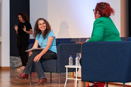 "Dialogando" con Clara Grima. Escuela de Ingenierías Industriales de la Universidad de Málaga. Mayo de 2024