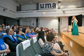 Actuación de la soprano Ascensión Padilla. Graduación y clausura del curso del Aula de Mayores de la Universidad de Málaga. Campus de Teatinos. Junio de 2018