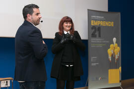Representación previa a la conferencia de Josef Ajram. Seminario "Emprende 21". Paraninfo. Noviembre de 2017