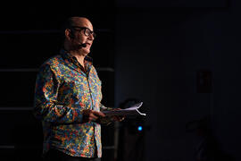 José Corbacho en el ensayo de la gala de inauguración de la 31ª edición de Fancine de la Universidad de Málaga. Cine Albéniz. Noviembre de 2021