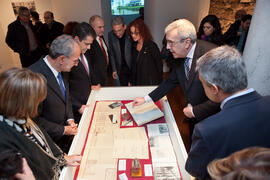 Inauguración de la exposición "50 Años de la Facultad de Ciencias Económicas y Empresariales". Rectorado. Enero de 2015