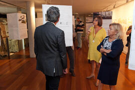 Presentación de las exposiciones realizadas con los trabajos de los alumnos de Arquitectura y Bellas Artes. Rectorado. Septiembre de 2013