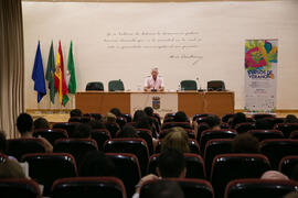 Conferencia de Gustavo García Herrero: "La exclusión social en la sociedad actual". Curso "La integración social, reto actual de los Servicios Sociales". Cursos de Verano de la Universidad de Málaga. Vélez Málaga. Julio de 2018