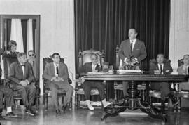 Málaga. Imposición de condecoración a Francisco Bejarano Robles. Agosto de 1963