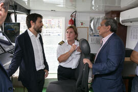 Visita al buque de investigación UCADIZ. Presentación del I curso de verano "Mares de Andalucía". Puerto de Málaga. Julio de 2018