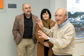 Presentación de la obra "Desconexión", de Carlos Barceló, donada a la Facultad de Económicas. Facultad de Ciencias Económicas y Empresariales. Marzo de 2020