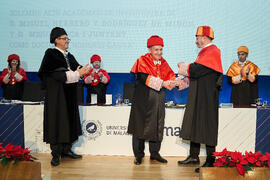 Investidura de Miquel Roca i Junyent como Doctor "Honoris Causa" por la Universidad de Málaga. Paraninfo. Diciembre de 2024