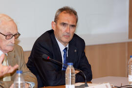 Conferencia de Diego Carcedo ‘Porfirio Smerdou, un héroe casi anónimo’. Foro Alumni-UMA. Colegio de Abogados de Málaga. Junio de 2014
