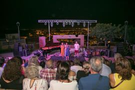 Presentación del concierto de Dorantes en los Cursos de Verano de la Universidad de Málaga. Vélez Málaga. Julio de 2018