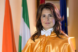 Retrato de Ana José Cisneros Ruiz, Vicedecana de Ordenación y Coordinación Académica de la Facultad de Económicas. Facultad de Ciencias Económicas y Empresariales. Marzo de 2016