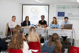 Mesa redonda: «Inmigración irregular, mujer y asilo». Curso "La inmigración de personas vulnerables". Cursos de Verano de la Universidad de Málaga. Vélez-Málaga. Julio de 2019