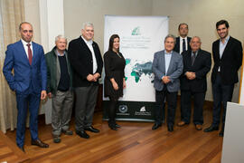 Foto de grupo. Jornada "Situación actual de Puerto Rico. Cooperación internacional y oportunidades de negocio en la isla". Edificio del Rectorado. Diciembre de 2017