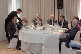 Almuerzo-Hermandad. Nombramiento de la Cofradía de los Estudiantes como miembro de honor de la Asociación de Antiguos Alumnos de la Universidad de Málaga. Foro Alumni-UMA. Mayo 2014