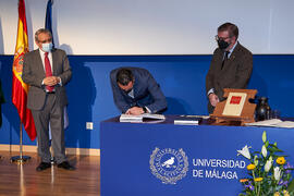 Toma de posesión de Rafael Marcos Luque Baena como nuevo profesor titular del Área de Lenguajes y Sistemas Informáticos de la Universidad de Málaga. Paraninfo. Diciembre de 2021