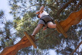 Actividad en Aventura Amazonia Marbella. Olimpiada Española de Economía, Fase Nacional. Marbella. Junio de 2015