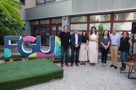 Foto de grupo. "Dialogando" con Clara Jiménez. Facultad de Ciencias de la Comunicación. Mayo de 2019