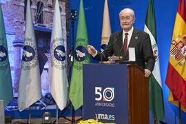 Discurso de Francisco de la Torre. Entrega de la Medalla de Oro de la Universidad de Málaga al Ayuntamiento de la capital. Paraninfo. Noviembre de 2023