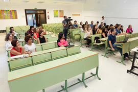 Alumnos y profesores durante la graduación en el CIE de la Universidad de Málaga. Centro Internacional de Español. Septiembre de 2014
