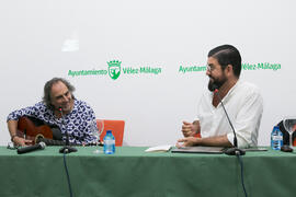 Encuentro entre Manu Sánchez y Selu García Cossío. Curso "30 años de Carnaval de Cádiz, máximo exponente del humor crítico" . Cursos de Verano de la Universidad de Málaga. Vélez-Málaga. Julio de 2019