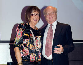 Cena de gala con motivo al homenaje para los jubilados y personal que cumple 25 años de servicio en la Universidad de Málaga. Hotel Barceló. Febrero de 2009