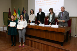 Entrega de los Premios Extraordinarios de los cursos 2016/2017 y 2017/2018. Facultad de Ciencias Económicas y Empresariales. Diciembre de 2019