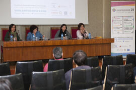 Mesa redonda "El emprendimiento femenino en la sostenibilidad y promoción de los entornos naturales". Seminario "Emprende 21". Facultad de Ciencias Económicas y Empresariales. Noviembre de 2016